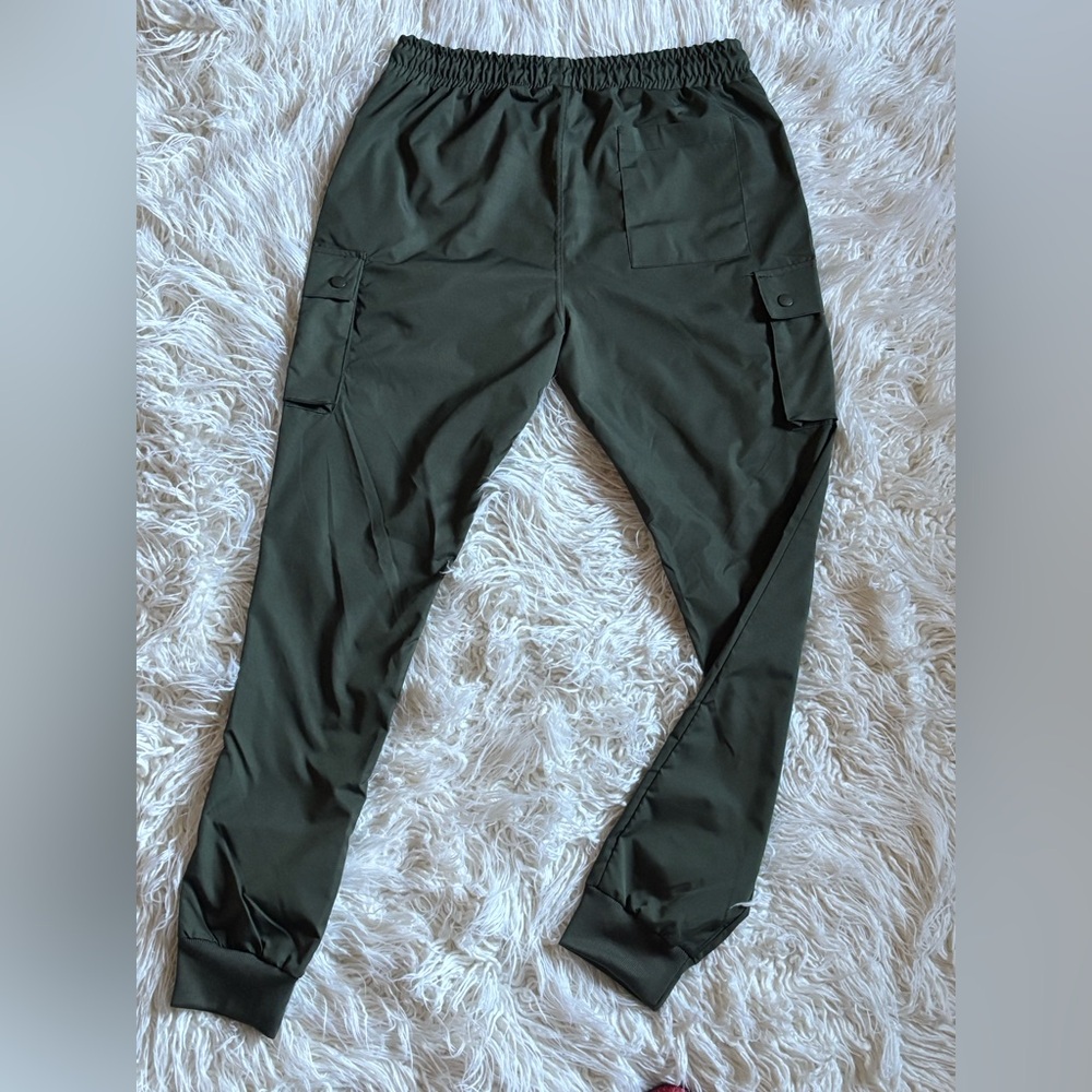 Olive green cargo pants sz XL (18)